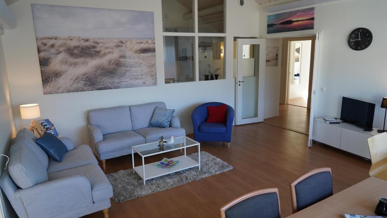 Henans Hostel In The Marina Bagian luar foto