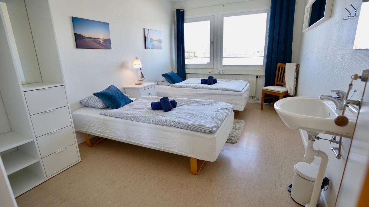 Henans Hostel In The Marina Bagian luar foto